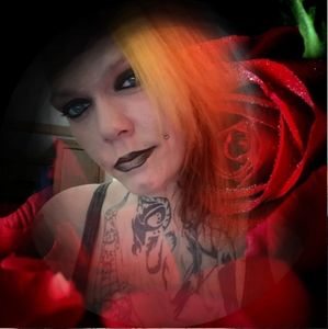 Meet your Posher, Jenn